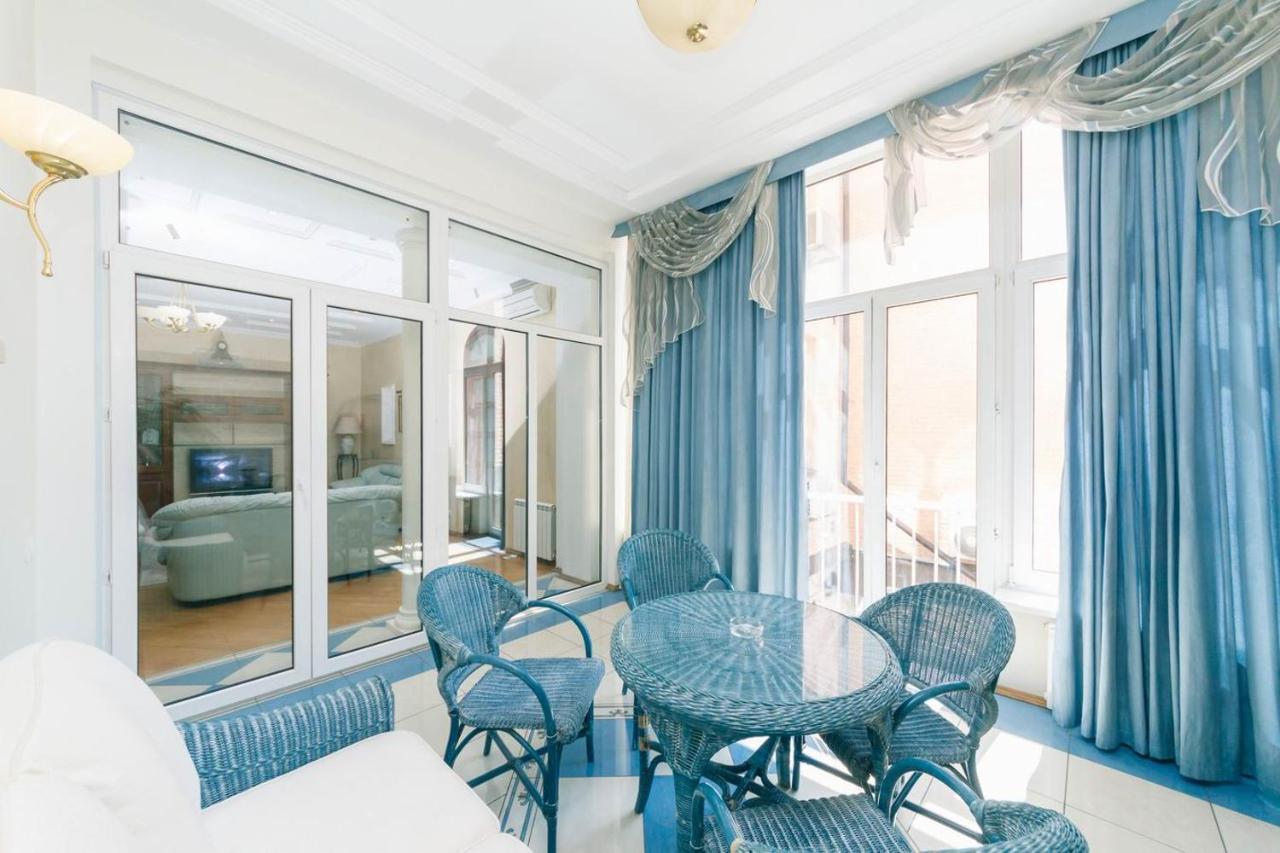 Apartament On Independence Square Kiev Ngoại thất bức ảnh