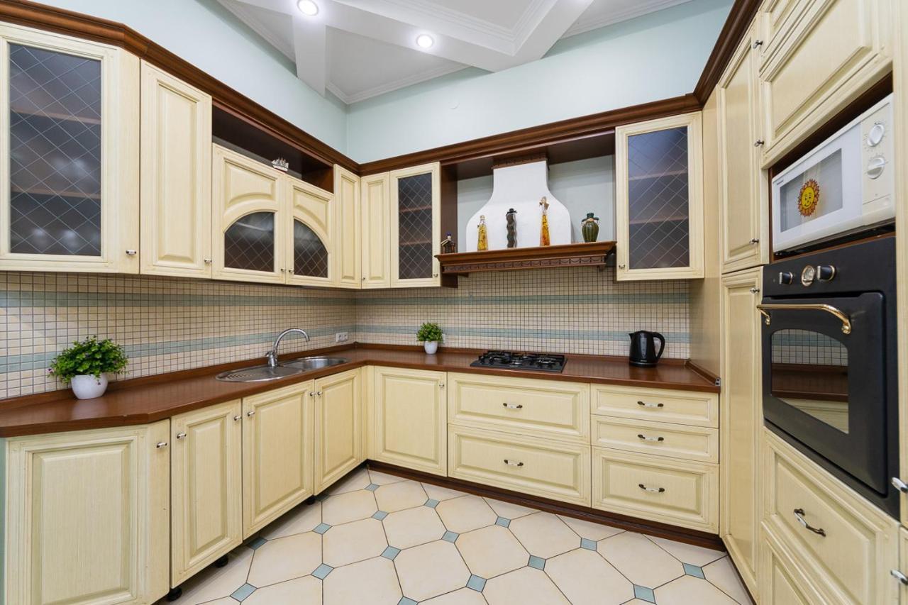 Apartament On Independence Square Kiev Ngoại thất bức ảnh