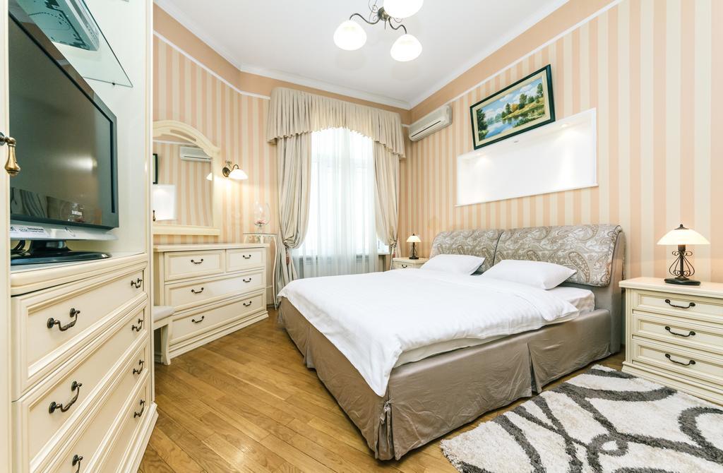 Apartament On Independence Square Kiev Ngoại thất bức ảnh