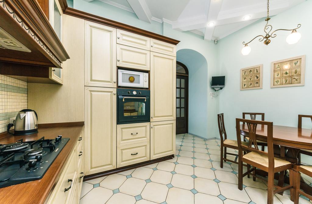Apartament On Independence Square Kiev Ngoại thất bức ảnh