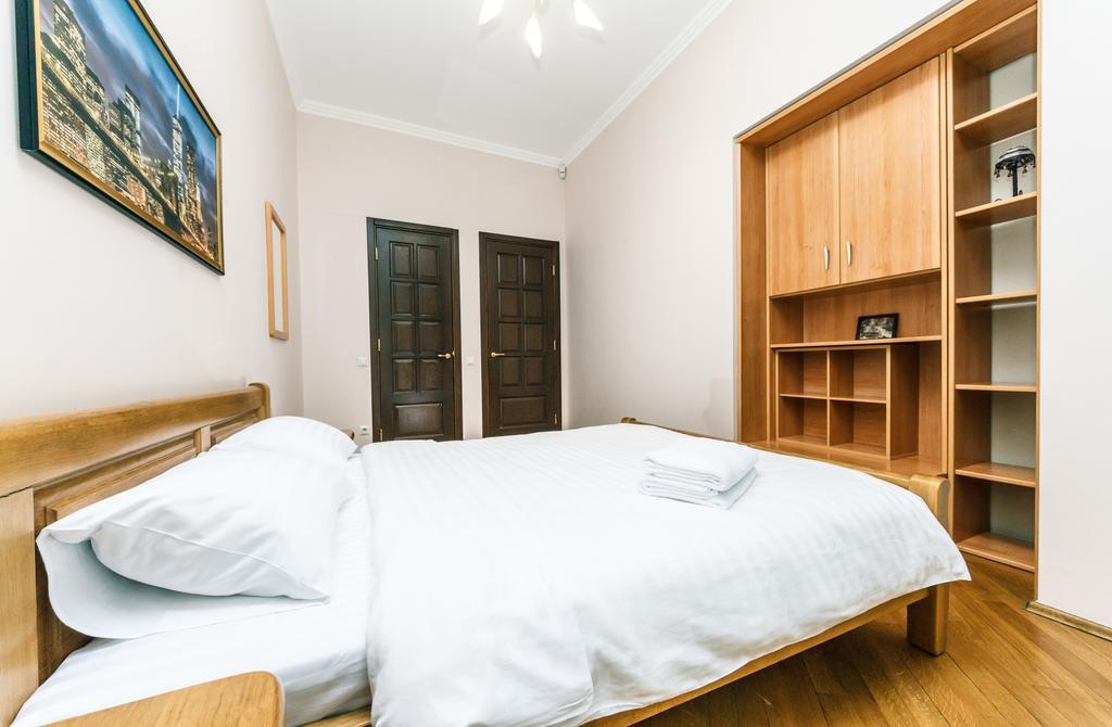 Apartament On Independence Square Kiev Ngoại thất bức ảnh